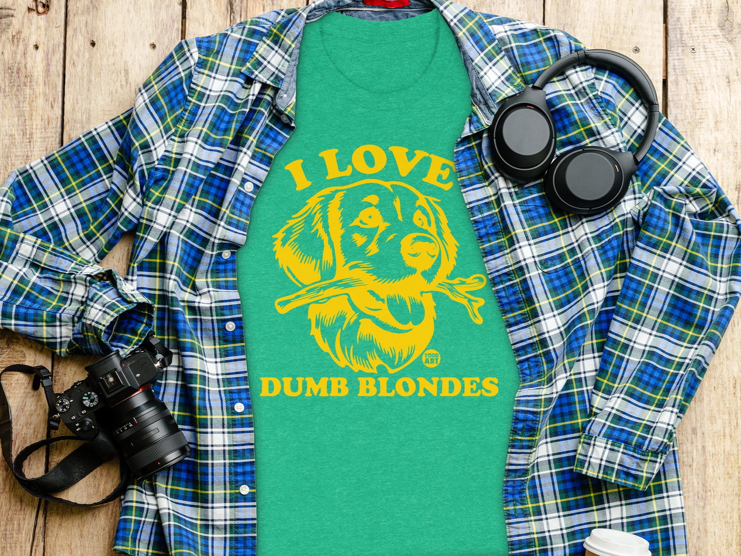 I LOVE DUMB BLONDES Graphic T-Shirt product type
