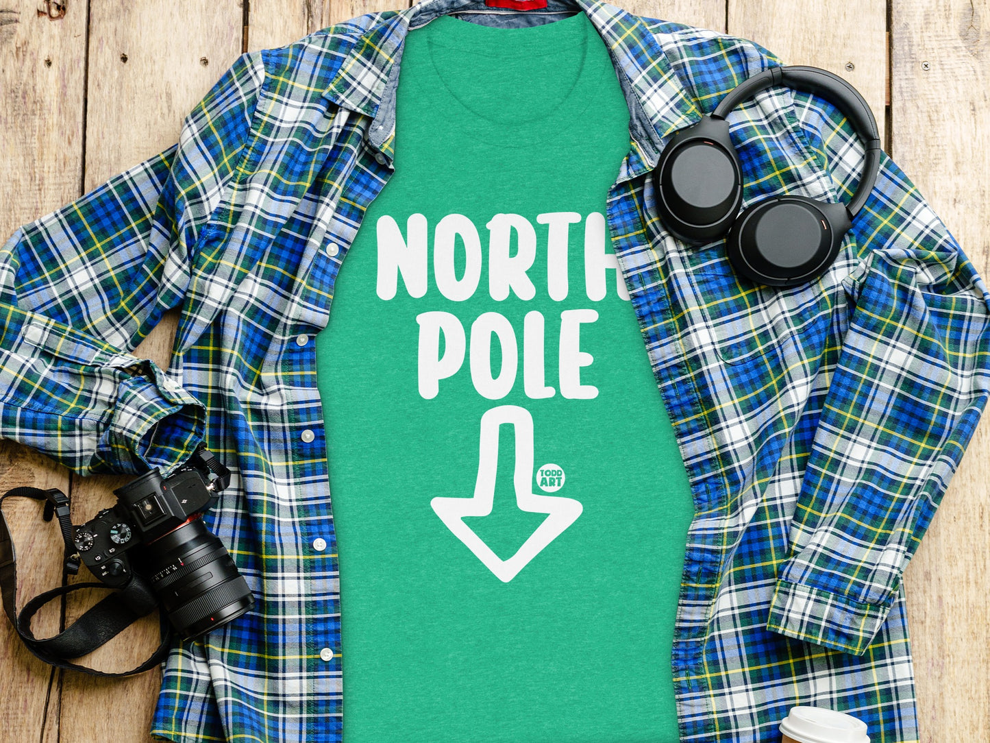 Fun Green North Pole Arrow Down Graphic T-Shirt product type